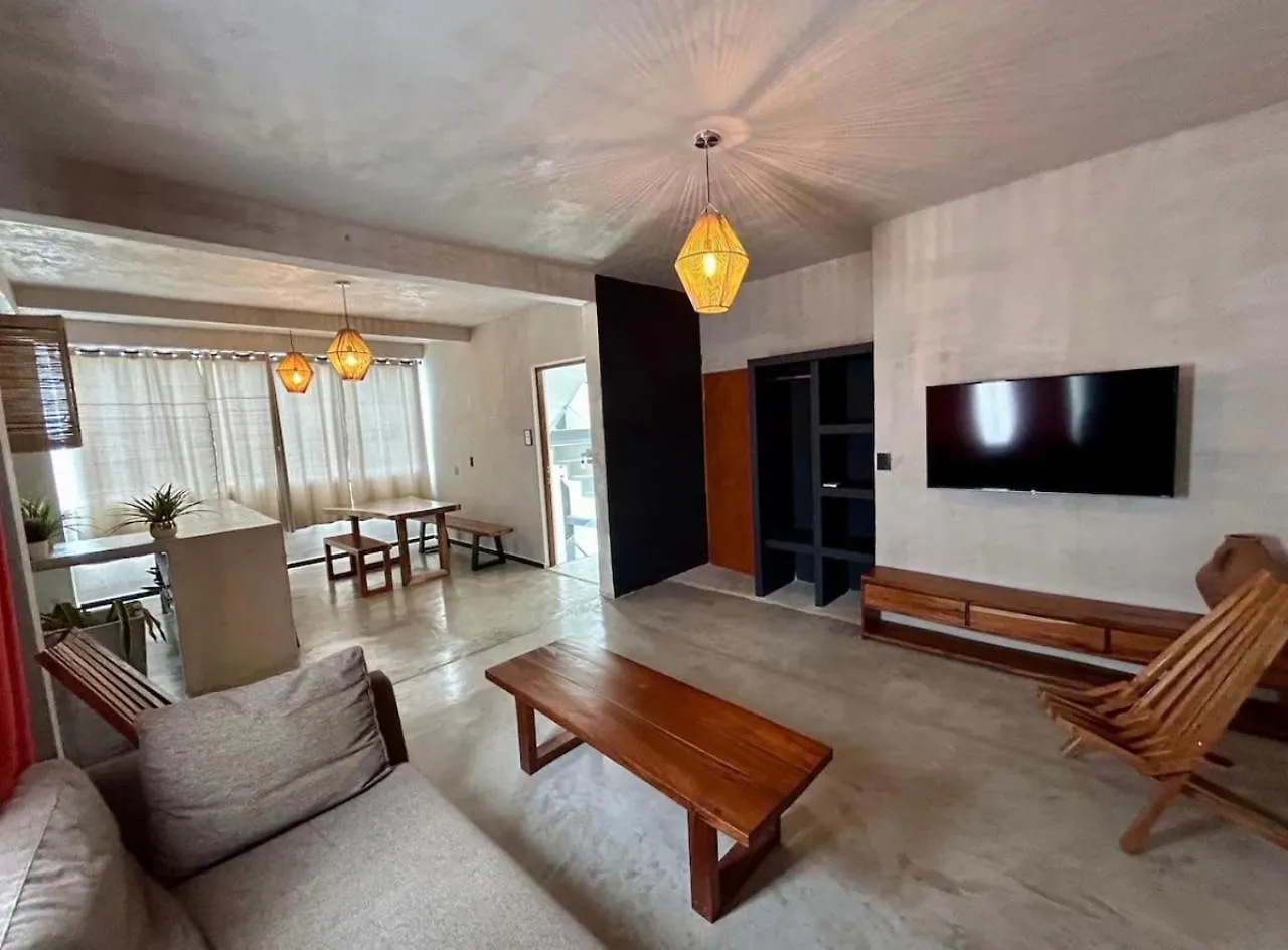 Appartamento Private 3 Floors Building Playa del Carmen Messico